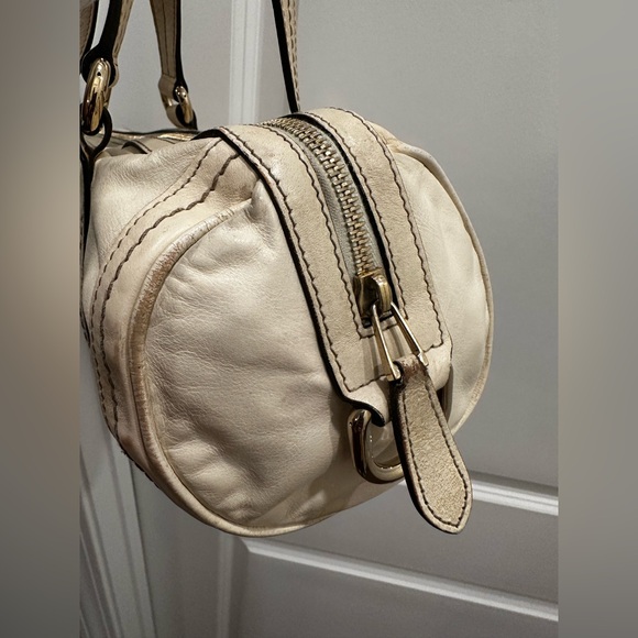 💜Pre-loved💜Authentic Gucci Duchessa Boston Leather Handbag - Picture 8 of 13